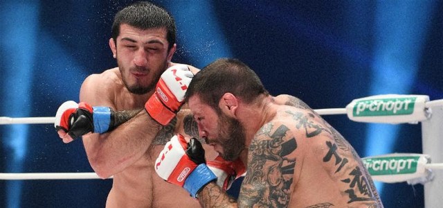 UFN 118: EMEEV-SMITH PLANOWANĄ WALKĄ W GDAŃSKU