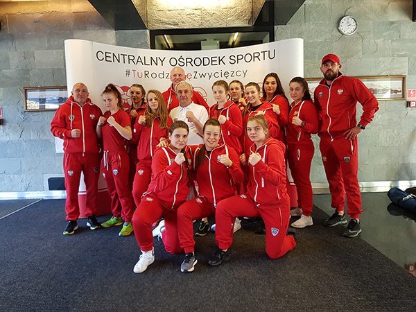 JUNIORKI I KADETKI TRENUJĄ W ZAKOPANEM