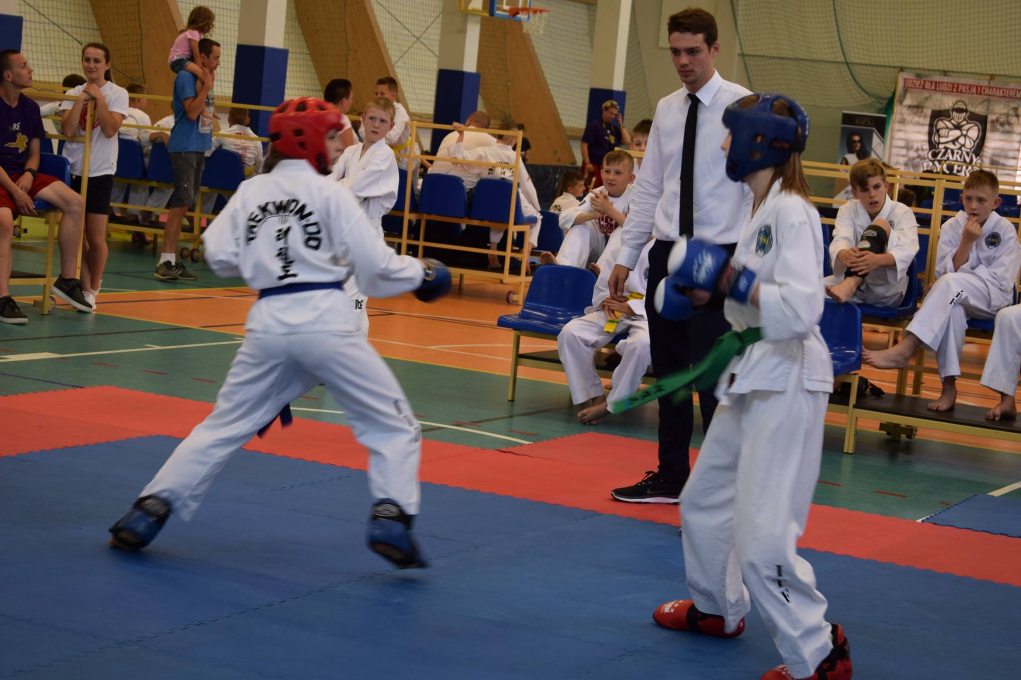 W sobotę 2 czerwca  w hali w Bezledach odbył się drugi w tym roku,  turniej Profesjonalnej Ligi Taekwondo