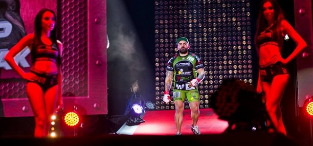 KSW 45: AKOP SZOSTAK MYŚLAŁ O WALCE Z SOKOUDJOU