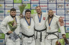 100_podium_marm0547