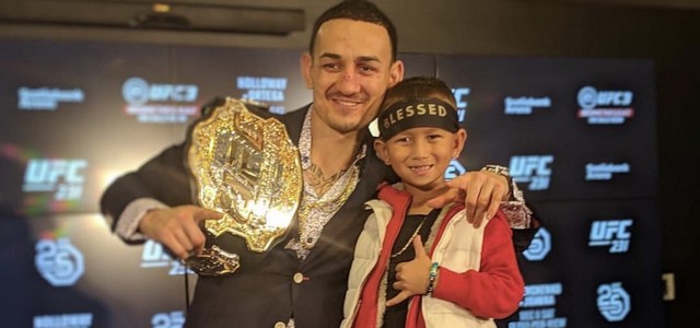 WHITE: HOLLOWAY MA WIĘKSZE MOŻLIWOŚCI W LEKKIEJ