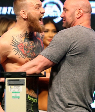 DE LA HOYA PROPONUJE SZEFOWI UFC WALKĘ W RINGU