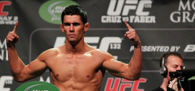 DOMINICK CRUZ PRZESZEDŁ OPERACJĘ BARKU