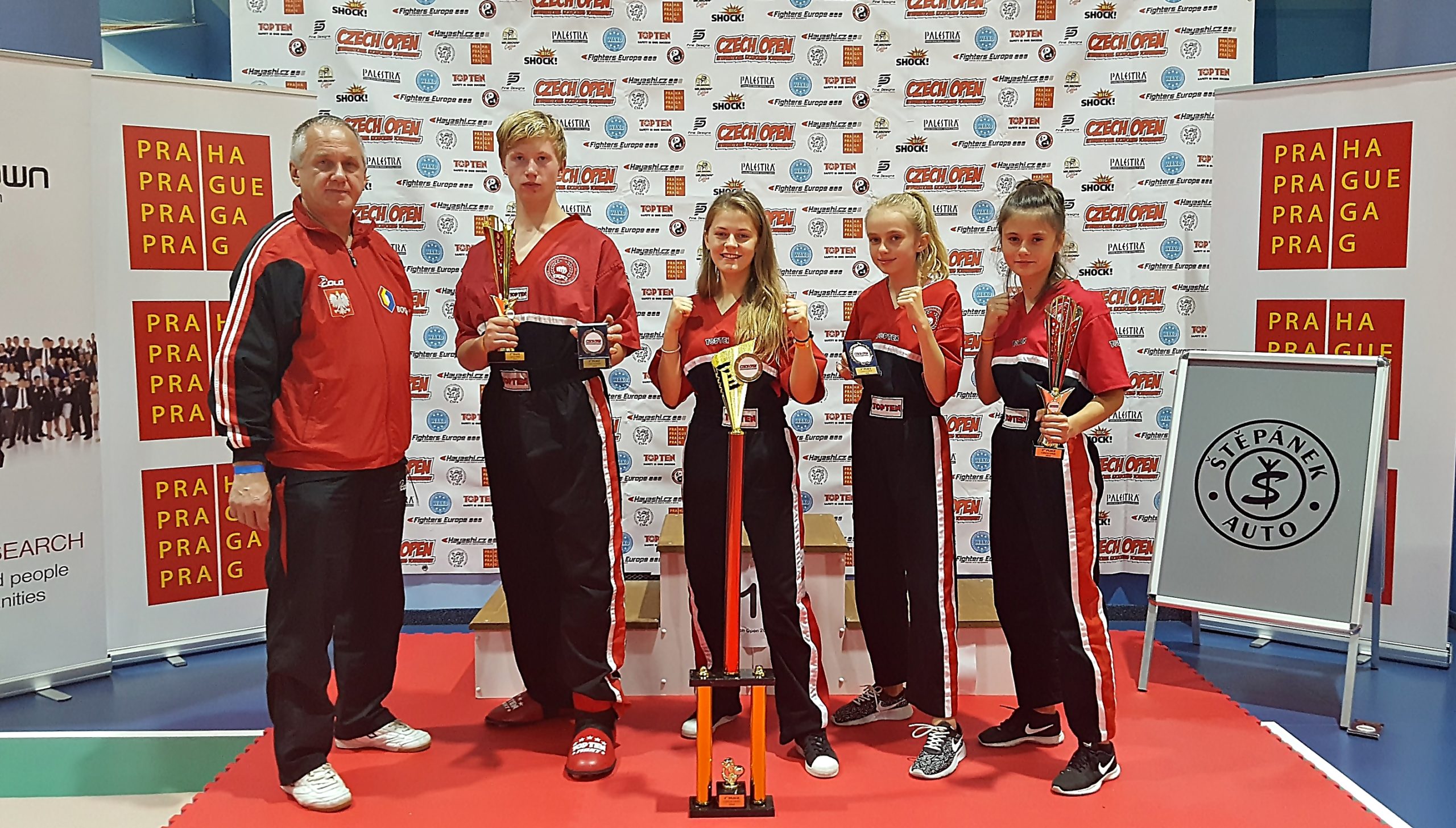 „Kluby Polskiego Związku Kickboxingu” – KS Centrum Tang Soo Do Pionki, trener główny Dariusz Sułek