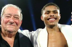 bob-arum-shakur-stevenson-srodek-001 (1)