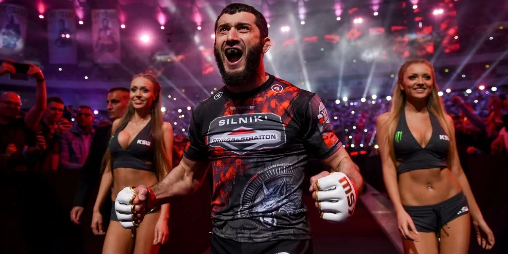 MAMED KHALIDOV: „BĘDĘ SIĘ STARAŁ DAĆ FANOM NAJLEPSZĄ WALKĘ, JAKĄ PRZYSZŁO IM OGLĄDAĆ”
