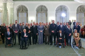 011_Para_Prezydencka_odznaczenia_Miedzynarodowy_Dzien_Osob_z_Niepelnosprawnosciami_20241203_LB_28803