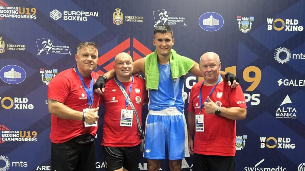 Mistrzostwa Europy Juniorów: Aleksander Sikora awansował do 1/8 finału
